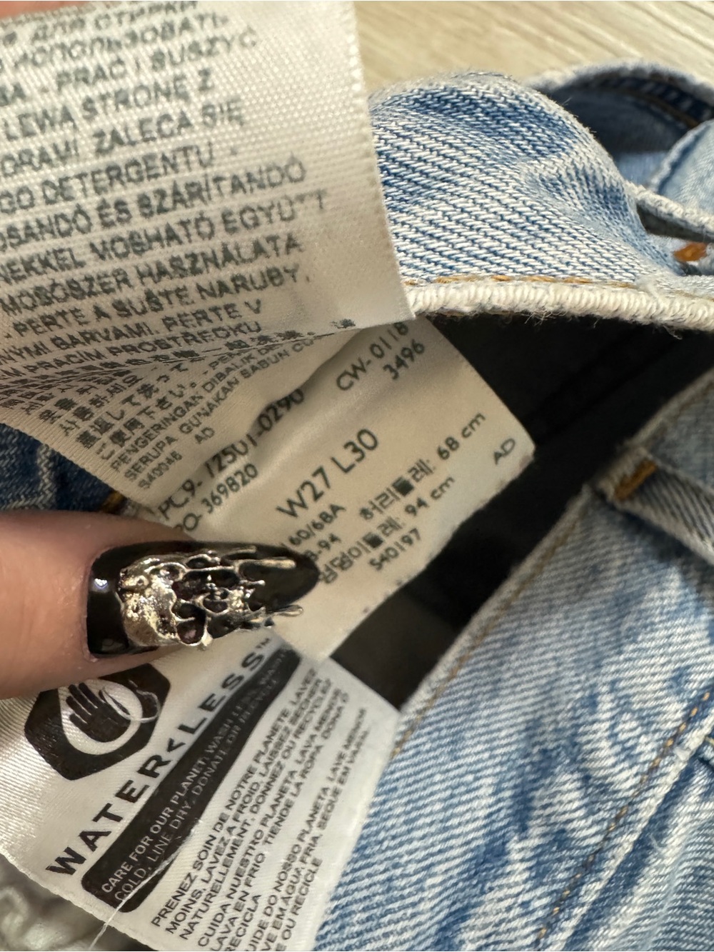 Levi’s 501 Ripped Light Wash Straight Jeans W27 L30 - Picture 6 of 9